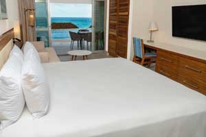 Swim-Up Oceanfront King Room at Emporio Cancun
